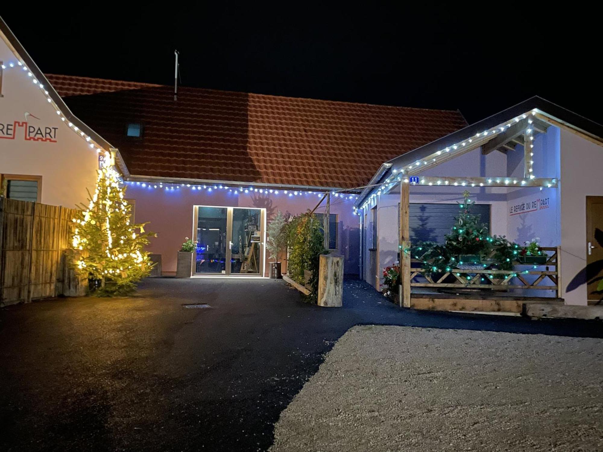 ホテル Le Refuge Du Rempart Dambach エクステリア 写真